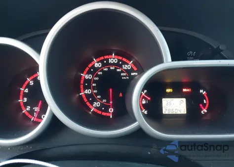 2009 Toyota Matrix z USA, uszkodzony, nr VIN 2T1KU40E09C145462